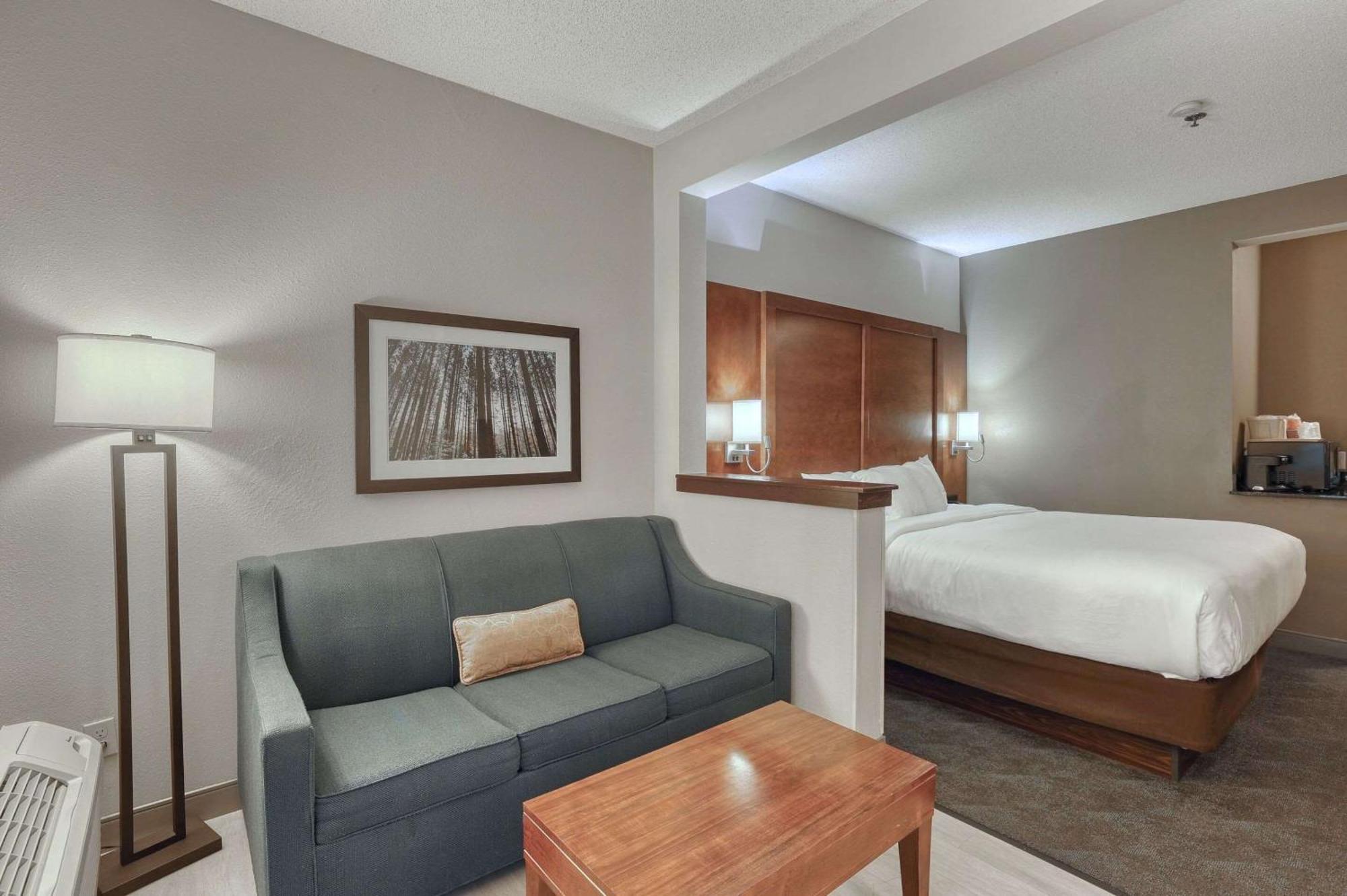 Comfort Suites Appleton Airport מראה חיצוני תמונה