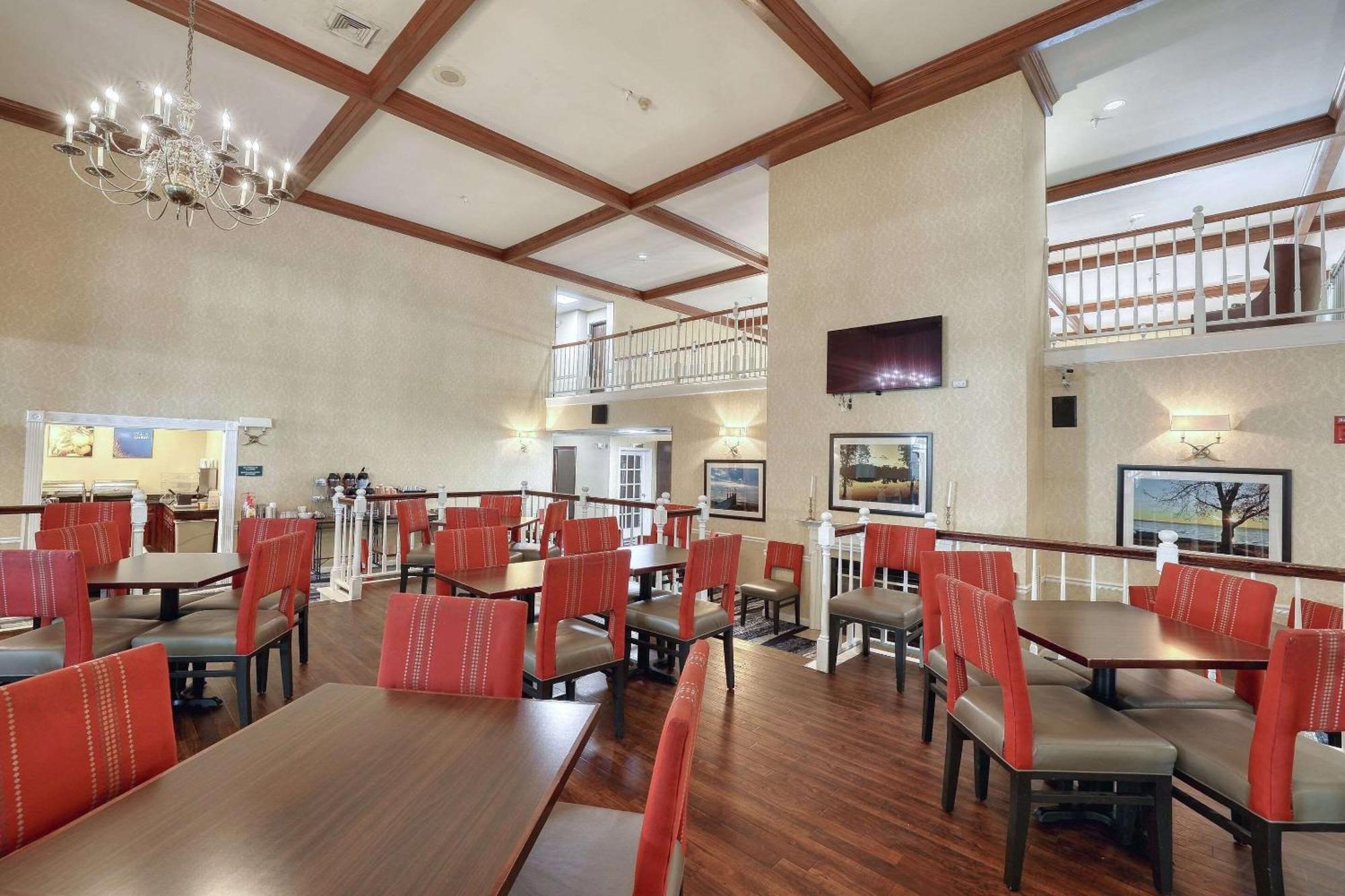 Comfort Suites Appleton Airport מראה חיצוני תמונה