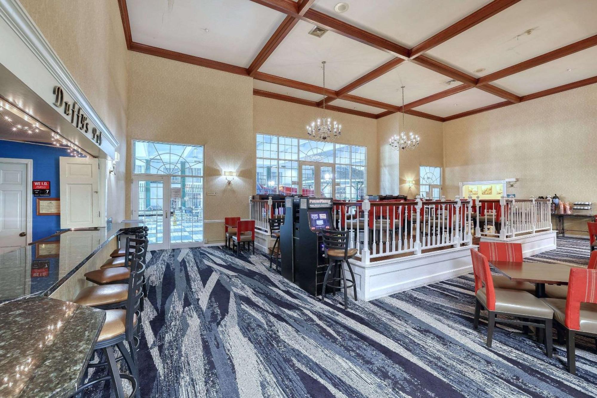 Comfort Suites Appleton Airport מראה חיצוני תמונה