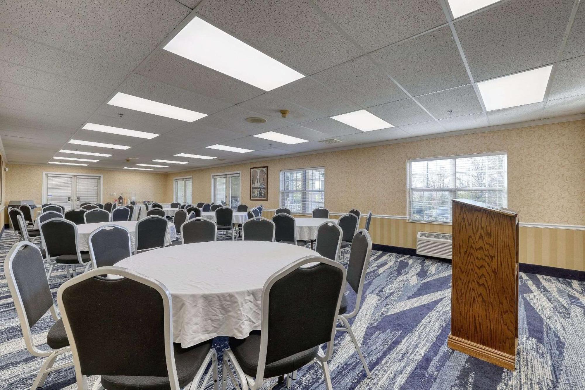 Comfort Suites Appleton Airport מראה חיצוני תמונה